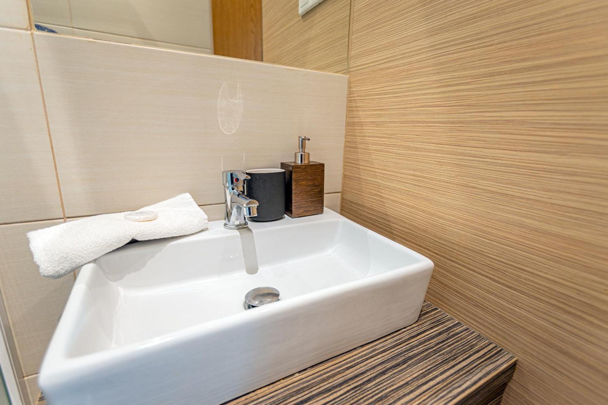 Velvet Vista Apartment บูดาเปสต์ ภายนอก รูปภาพ